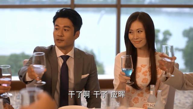 同是初恋,为什么以琛和默笙能再续前缘,而应晖与佟心樱却不能?