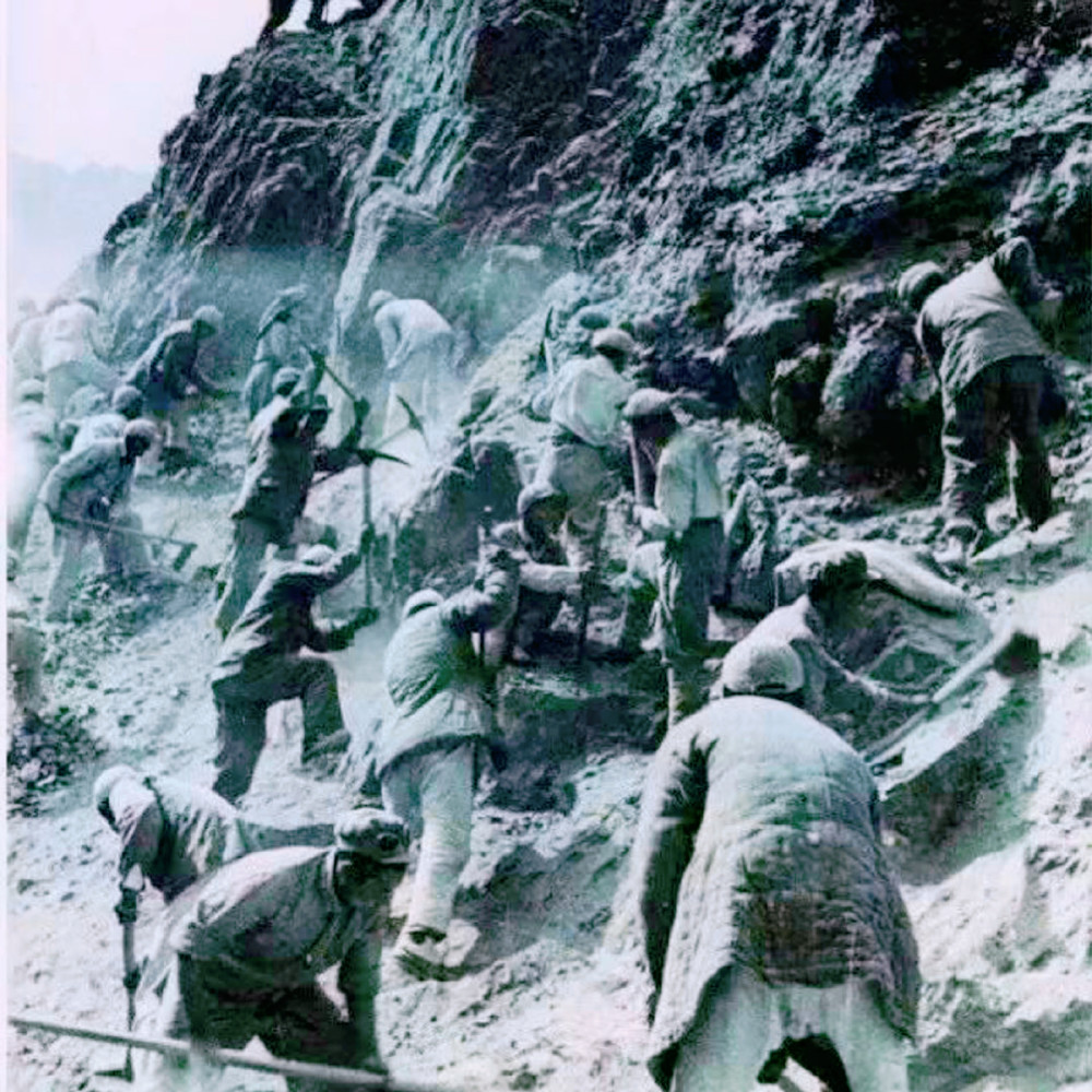 "英雄"的怒江大桥,武警全天看守,为修建它付出的代价巨大