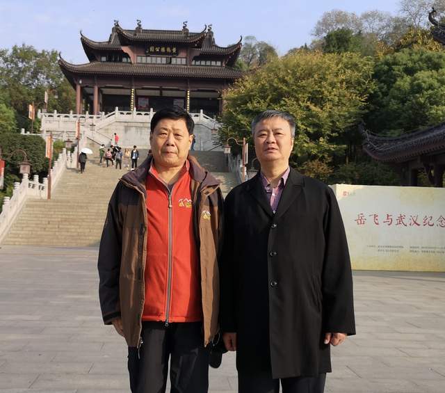张齐英怀旧:将军忠孝慈母笑,驰骋疆场凯旋归