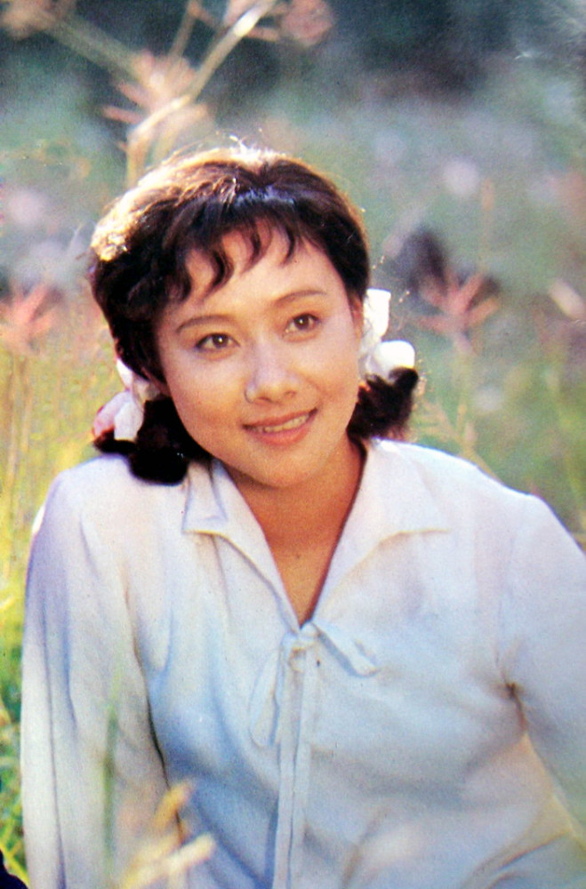 黄梅莹:成名于《渴望》,70岁扮演徐峥"囧妈",与丈夫恩爱40年