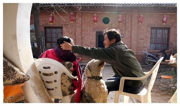 几年前,身上仅有200元的丁一舟,带着绝症女友私奔,现状如何