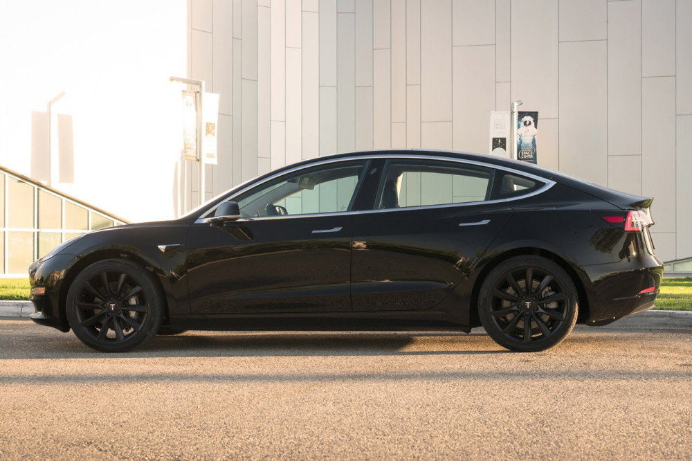 改车从轮毂开始,特斯拉model3改装19寸fa05旋压轮毂
