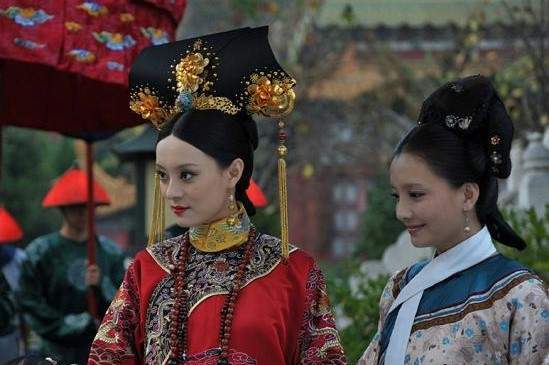 《甄嬛传》:雍正并不是把甄嬛当成纯元皇后的替身,他同样爱甄嬛