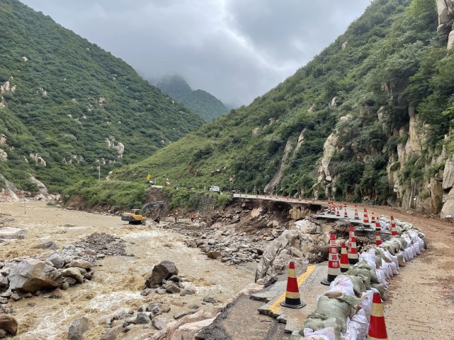 (社会)陕西蓝田:暴雨致基础设施损毁严重|陕西蓝田|蓝田县|九间房镇