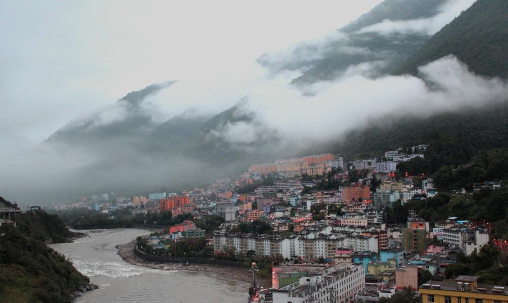 怒江最美城市贡山县城,住贡山丙中洛,独龙江,第一湾美景全游览