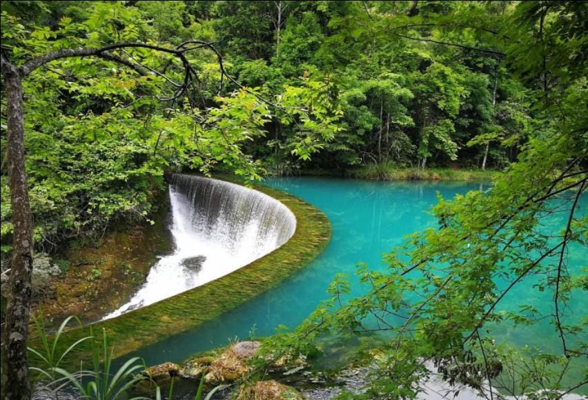 贵州荔波小七孔风景区与九寨沟一样美风景如画最美喀斯特地貌