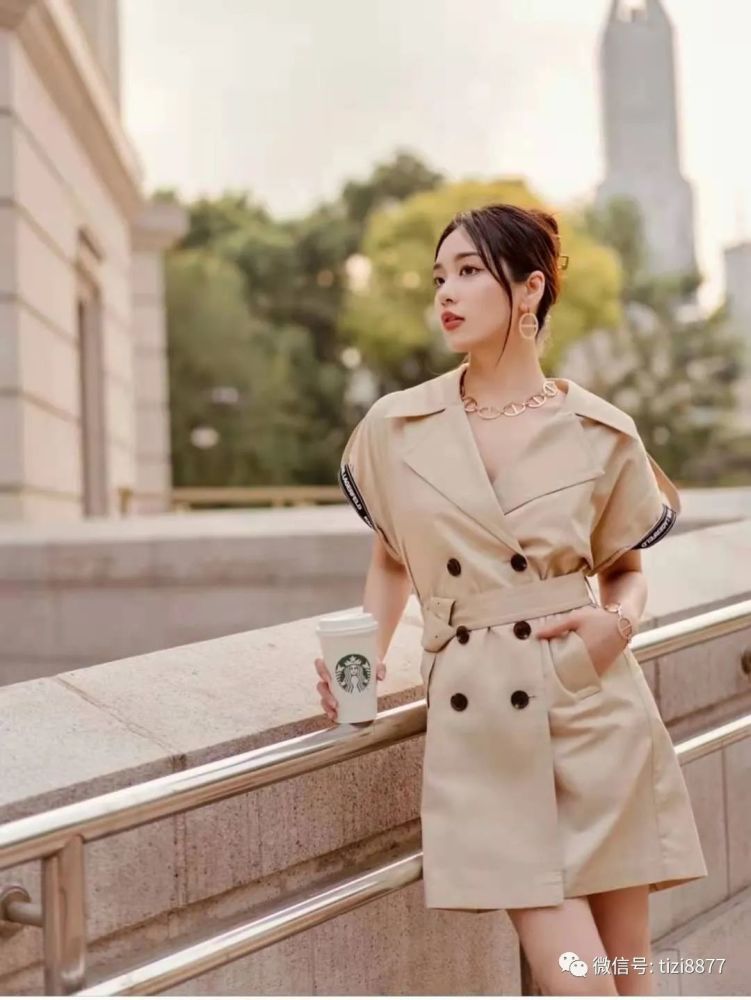 短风衣好看_和平精英黄金风衣图片(2)