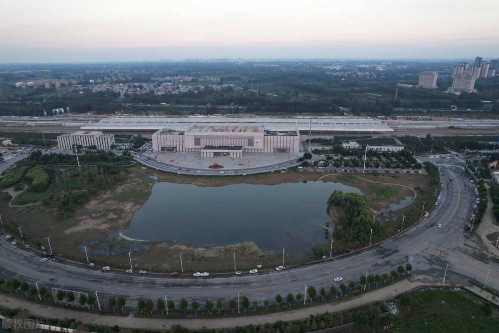 河南商丘2021年gdp_2021年前三季度商丘市GDP2304.78亿元(2)