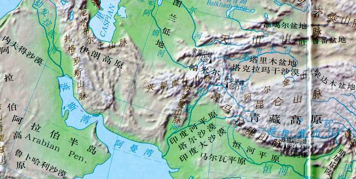 人类对地形有着天生的敏感,如果放下填色块儿地图,瞄一眼地形图,我们