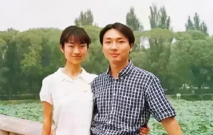 "新闻联播"主播康辉:小师妹妻子曾反对他做老总