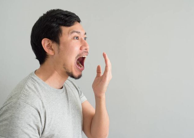 爱喝酒的大肚男若有1黄2臭的表现或是肝脏受损劝你查肝ct