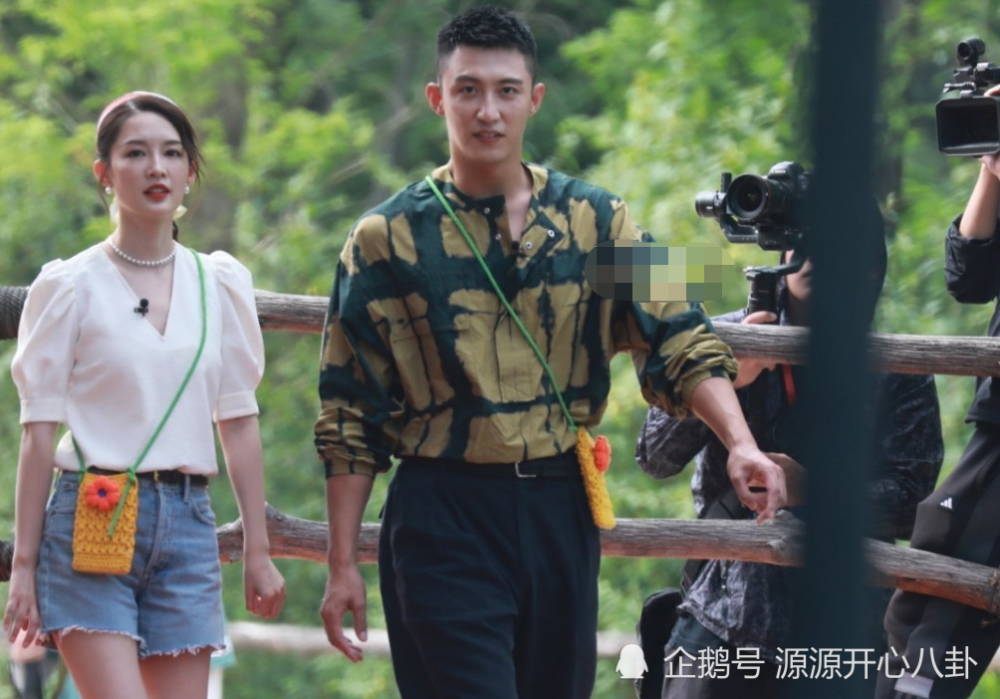 黄景瑜的美少女围裙是李沁送,并发问:真的适合我吗?