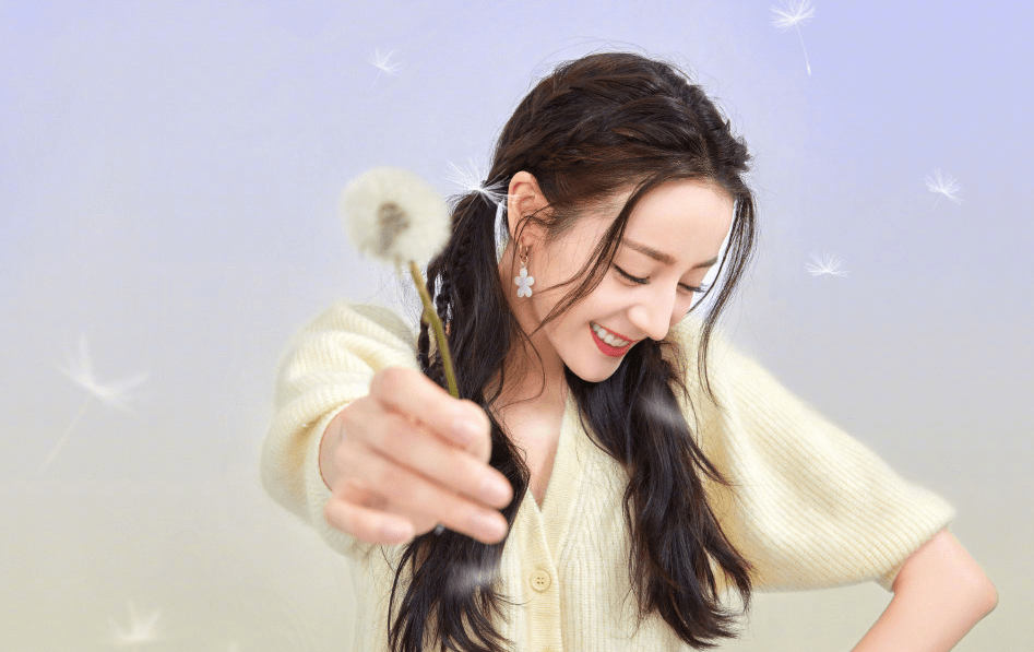 迪丽热巴,吴倩合作《你是我的荣