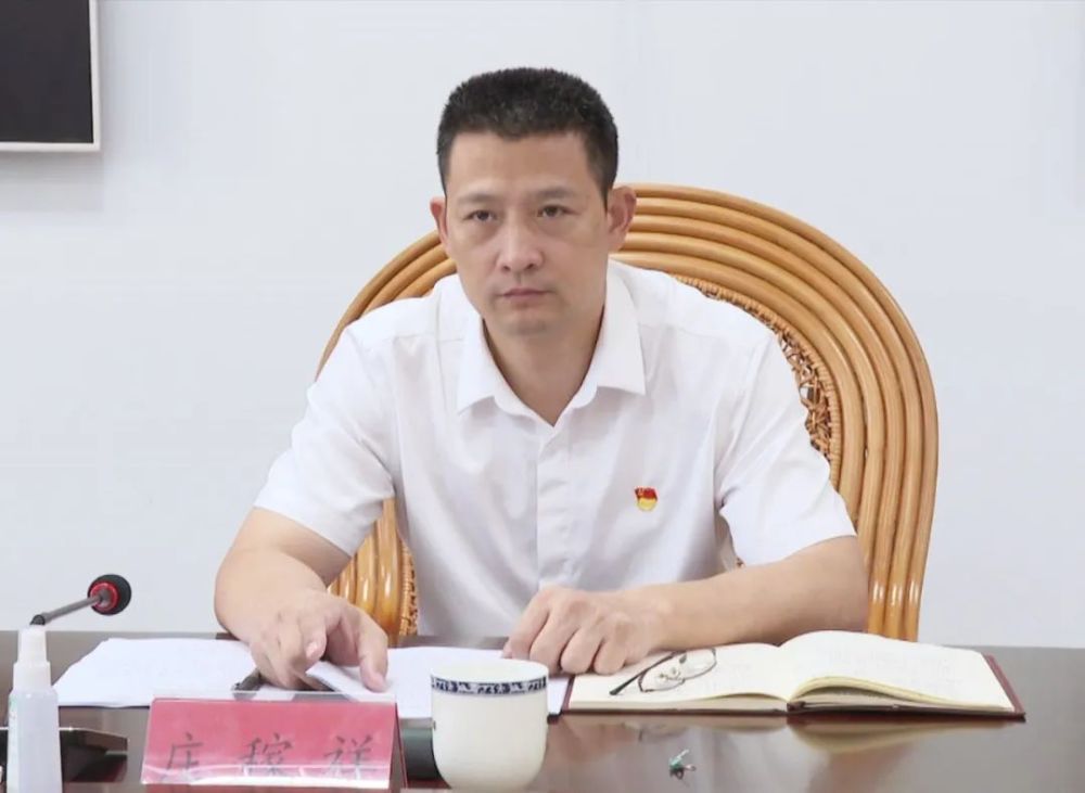 县政府办党支部第一党小组党史学习教育专题组织生活会召开
