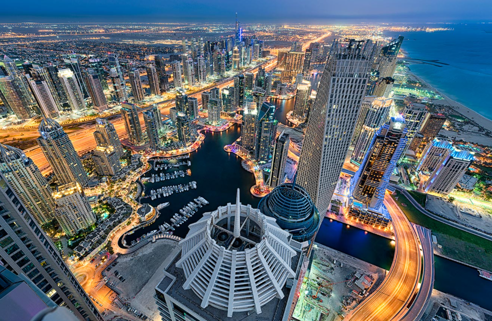 一些中东国家,像卡塔尔,阿联酋,生活质量高,城市繁华,却不是发达国家.