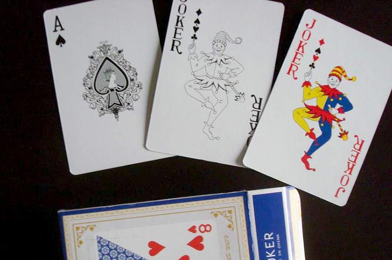 扑克牌中的黑桃a为何设计得最繁琐?盘点其中的冷知识!