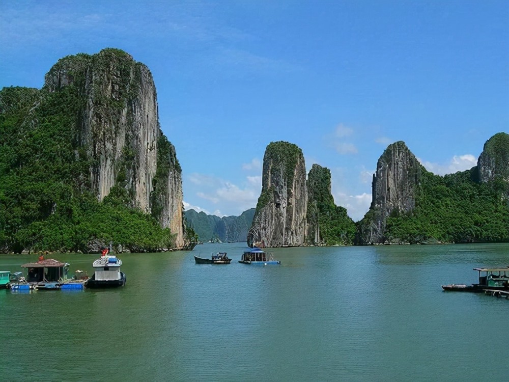 越南旅游资源丰富,下龙湾等多处风景名胜被联合国教科文组织列为世界