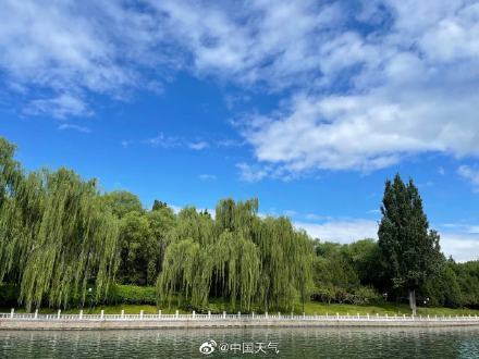 北京天空现日华奇观你看到了吗?