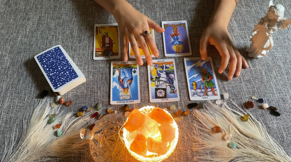 灵魅塔罗双鱼座9月运势正在疗愈自己情绪越来越稳定