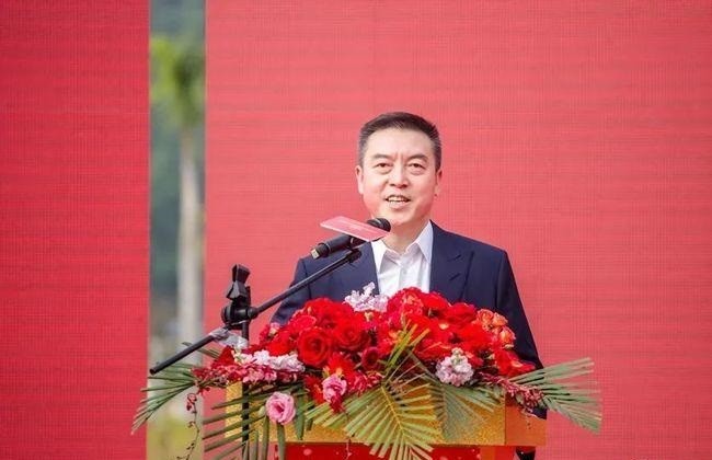 阿里联合创始人麻长炜,身价约172.6亿元,位居南宁富豪