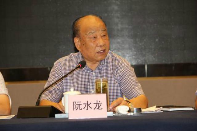 农夫山泉股份董事长钟睒睒,身价3255.6亿,绍兴籍富豪榜第1名