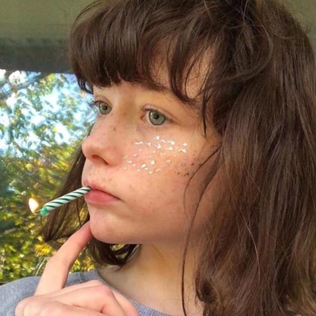60张爆火的ins欧美风女生真人头像
