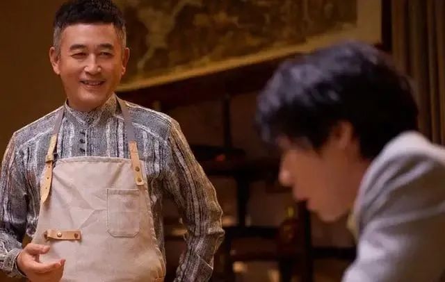 《扫黑风暴》孙兴看黄希的眼神像看猎物,吴晓亮的演技