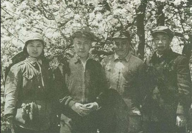 1988年刘瑞龙78岁因病逝世,留下3女一子,各自过得如何