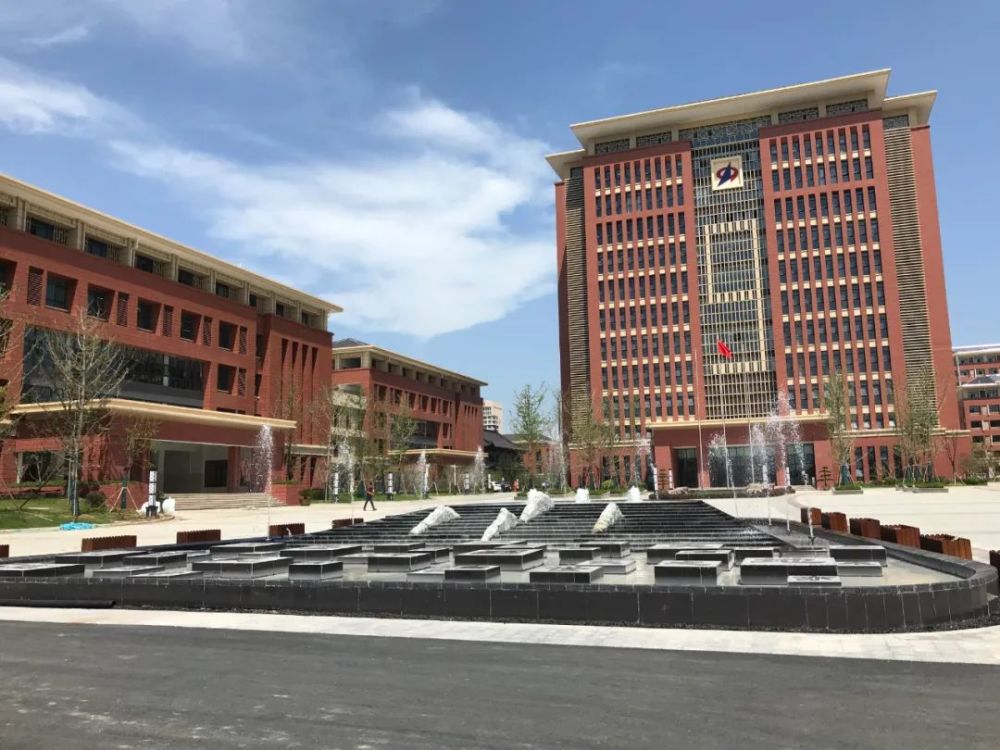 位于新站高新区的合肥九中新校区. 新校区总建筑面积约15.