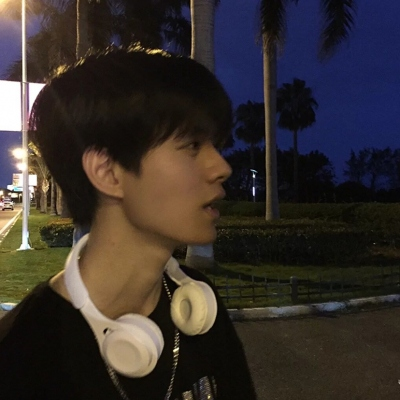 "靓仔,你头像该换了【男生头像】