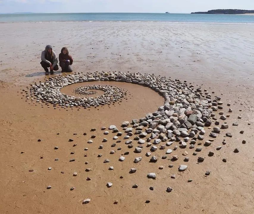 海边的石头阵太让人着迷