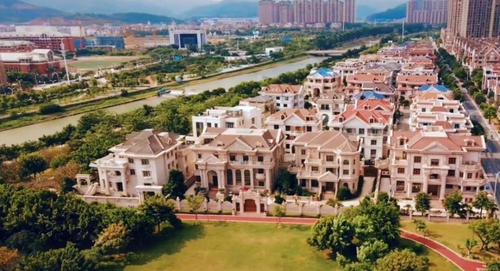 福建福清农村别墅全国第一,那么福清人为何这么有钱呢