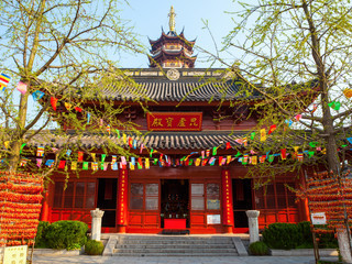 鸡鸣寺:"南朝四百八十寺"之首,南朝时期佛教中心