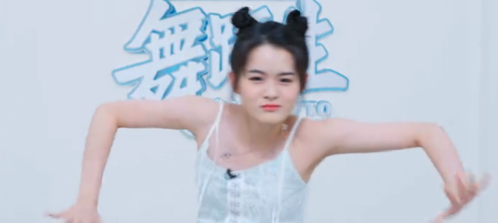 这个时候在集结区的李紫娟就有点吃味了.