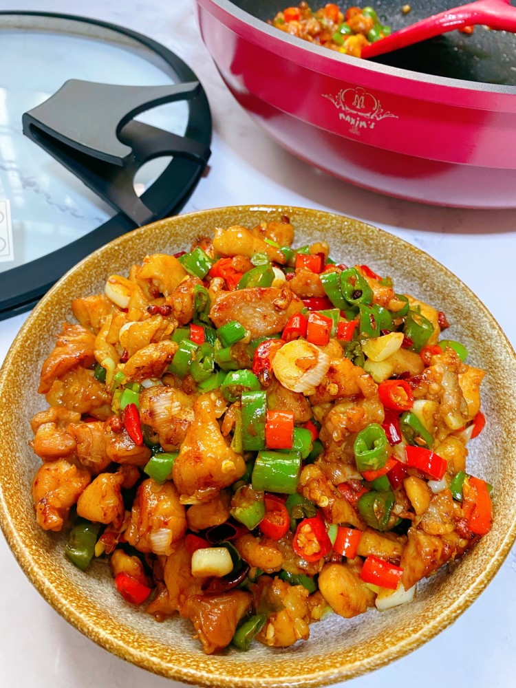 香辣过瘾,好吃下饭的青椒辣子鸡