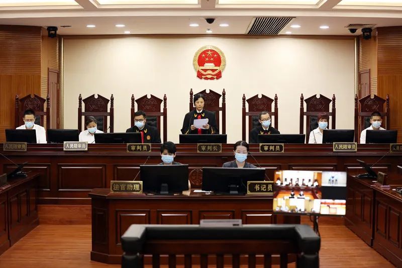 吴谢宇被判死刑,他在法庭上讲到这件关于妈妈的事令人