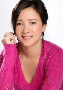 何晴:3段感情2次婚姻,许亚军原配气得心脏病发作,如今