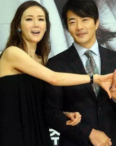 还记得《冬季恋歌》里的崔智友吗?她老公原来是做这个