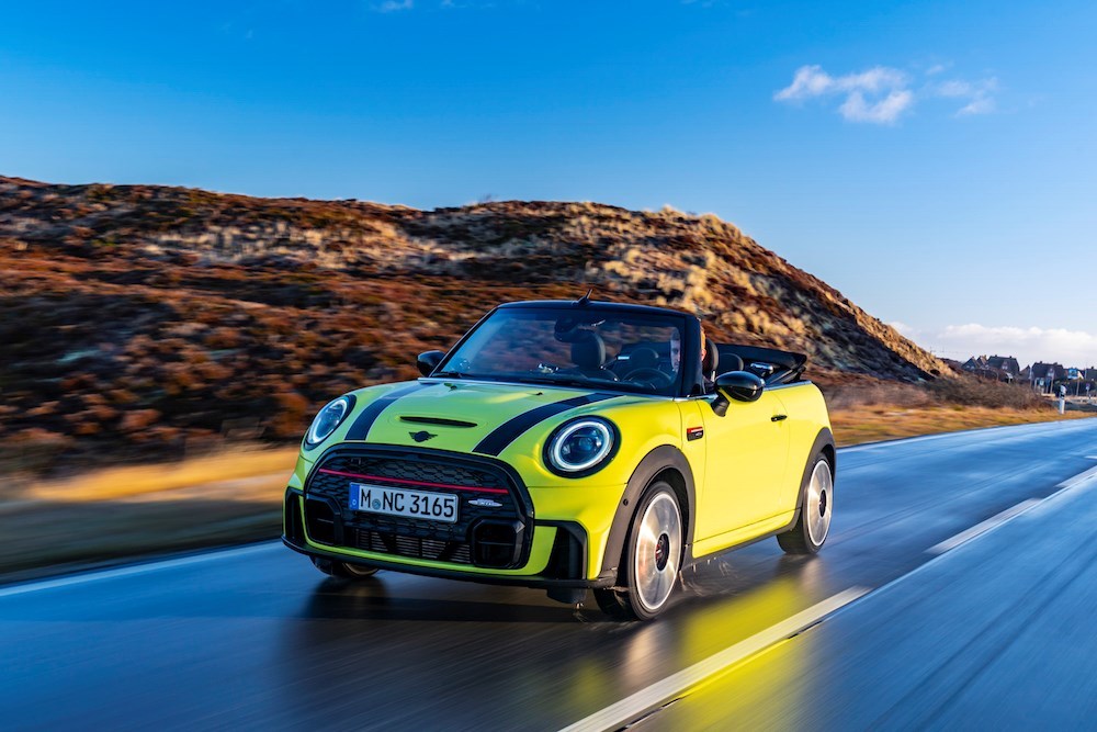 测试全新迷你库珀mini cooper s敞篷版