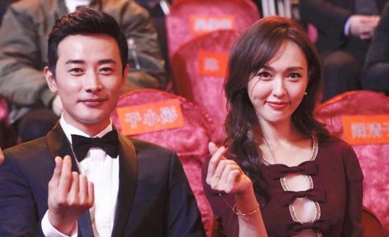 唐嫣睡觉时有个怪癖,罗晋仍欣然接受,网友:是个男人都喜欢!