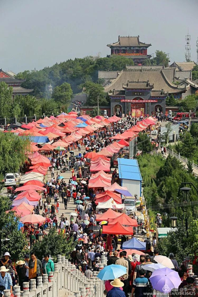 西北第一佛山凤翔灵山,每走一步都像是漫步云端.