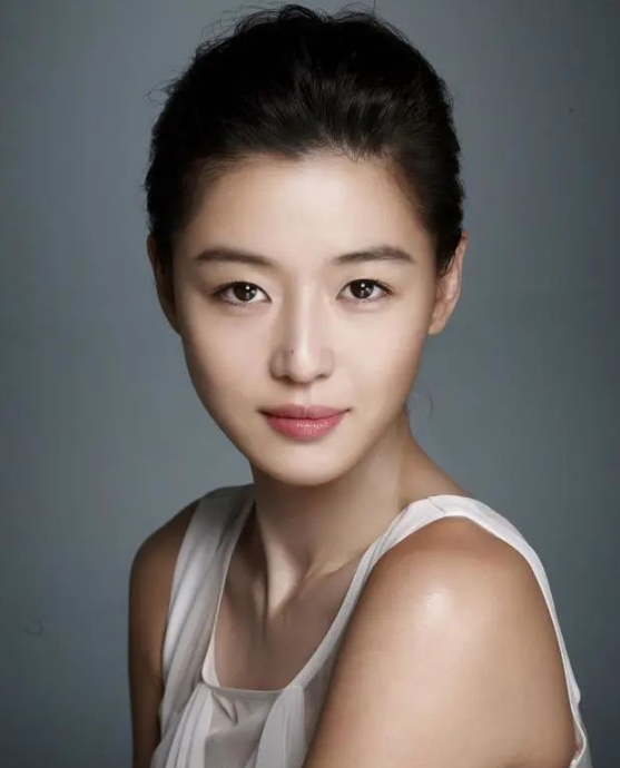 韩国十大最漂亮的女明星排行榜,第一名众望所归