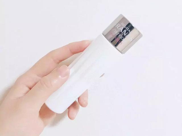 白鼠报告 说说这两年用过的六款面部防晒_时尚