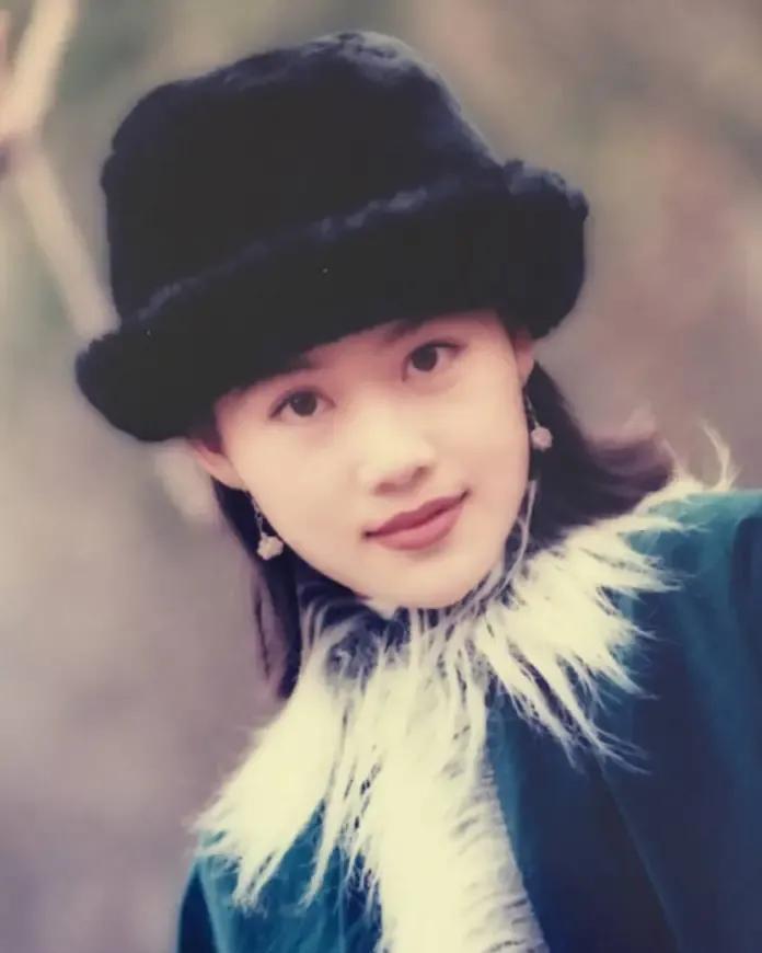 港风头像:每人一张最美老照片—90年代香港女艺人谁更