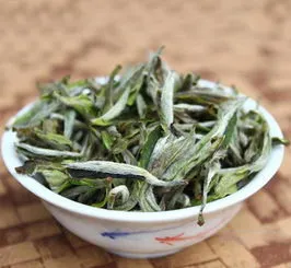 福鼎白茶和福鼎大毫茶