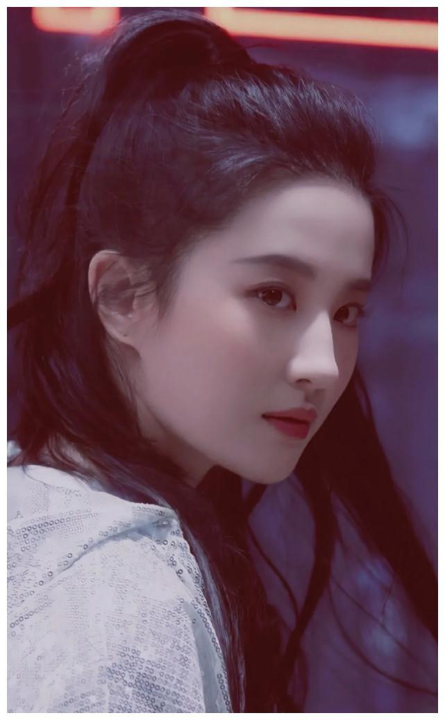 你以为是中国人,却早加入外籍的10位明星,吴亦凡