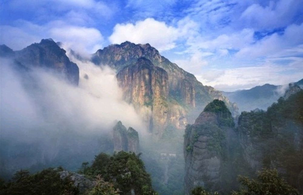 浙江"海上名山",山山瀑布处处流泉,奇峰怪洞无数,你来