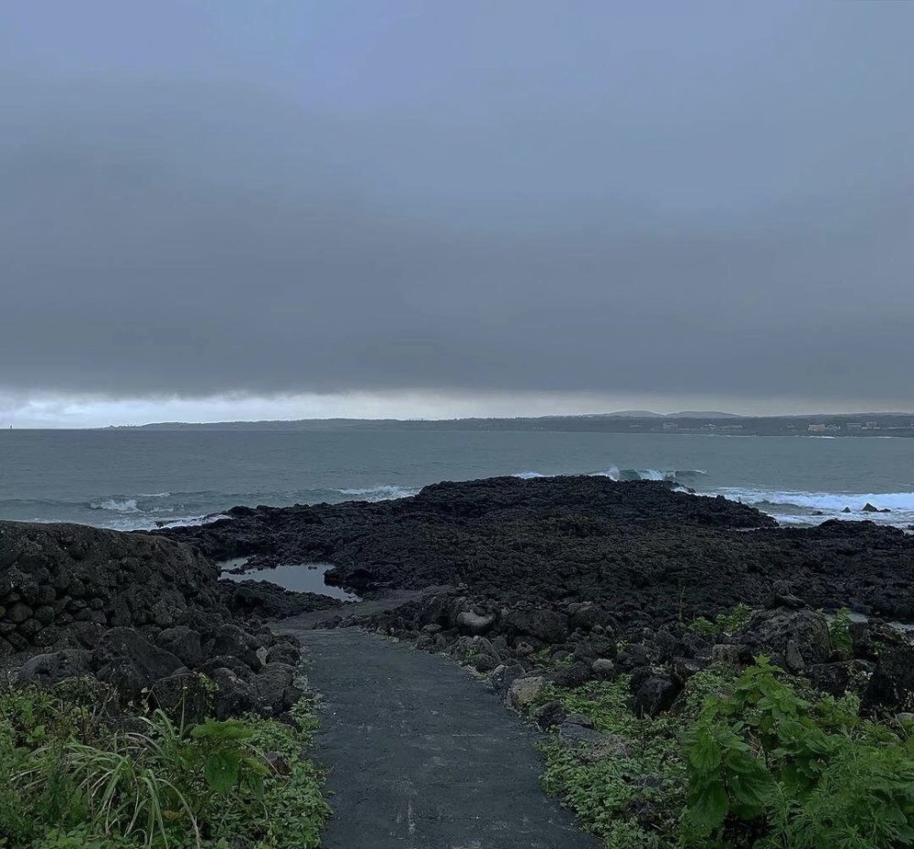 ins背景:海浪跳动的瞬间,我期待你也会心动