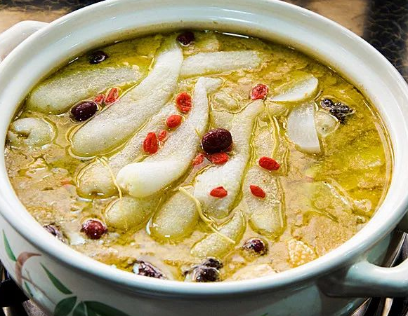 二,竹荪枸杞排骨汤的做法