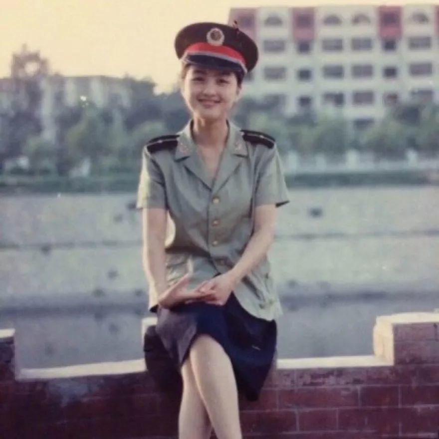 90年代中国女军人